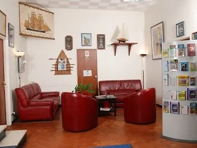 Hotel Les Gens De By Popinns