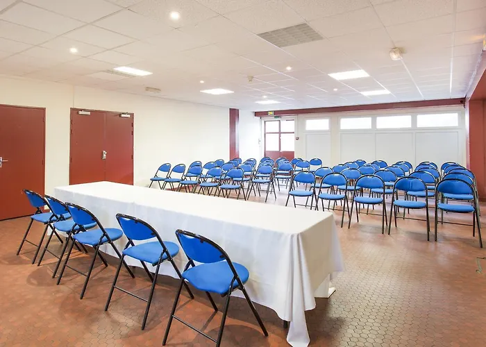 Hotel Les Gens De By Popinns 2*