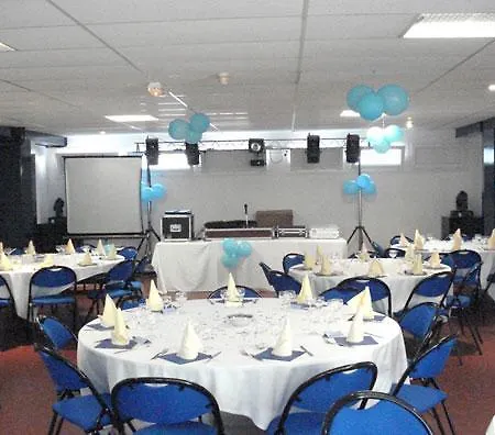 Ξενοδοχείο Les Gens De By Popinns 2*