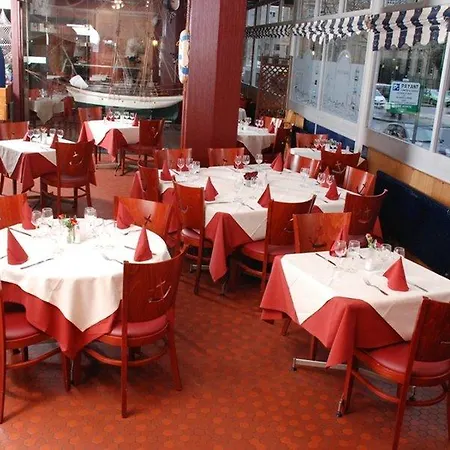 Hotel Les Gens De By Popinns 2*