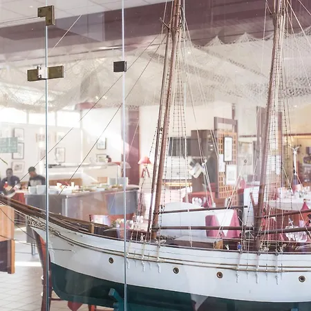 Les Gens De By Popinns