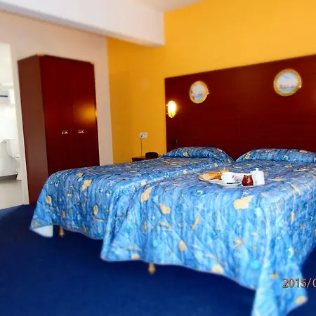 Les Gens De By Popinns