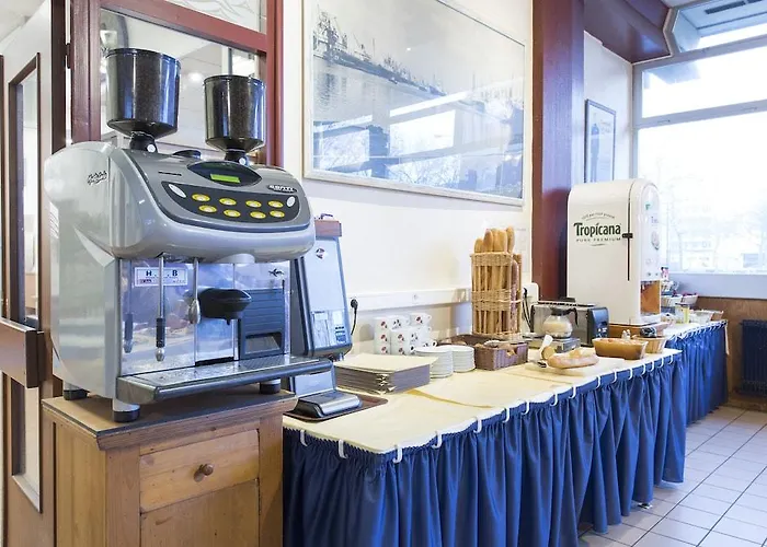 Les Gens De By Popinns