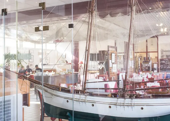 Les Gens De By Popinns