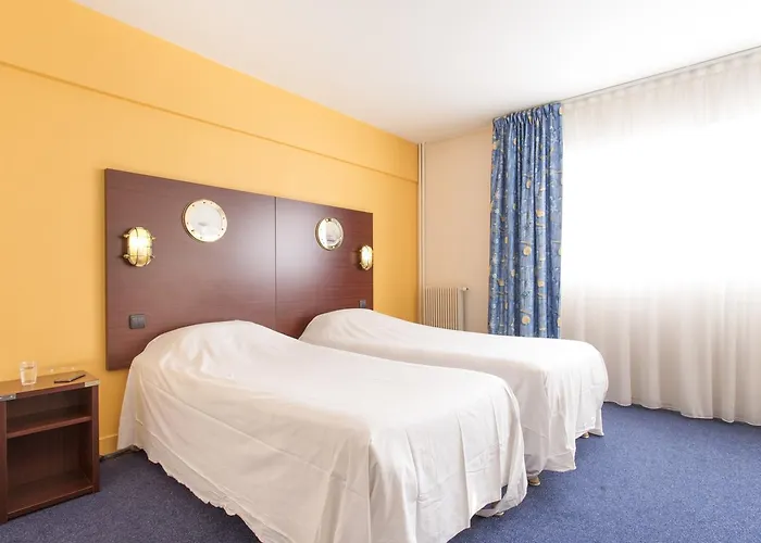 Hotel Les Gens De By Popinns 2*