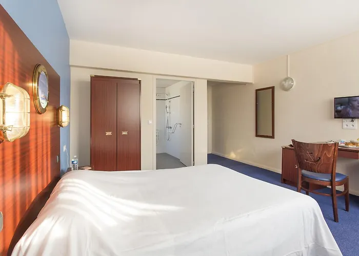 Hotel Les Gens De By Popinns 2*