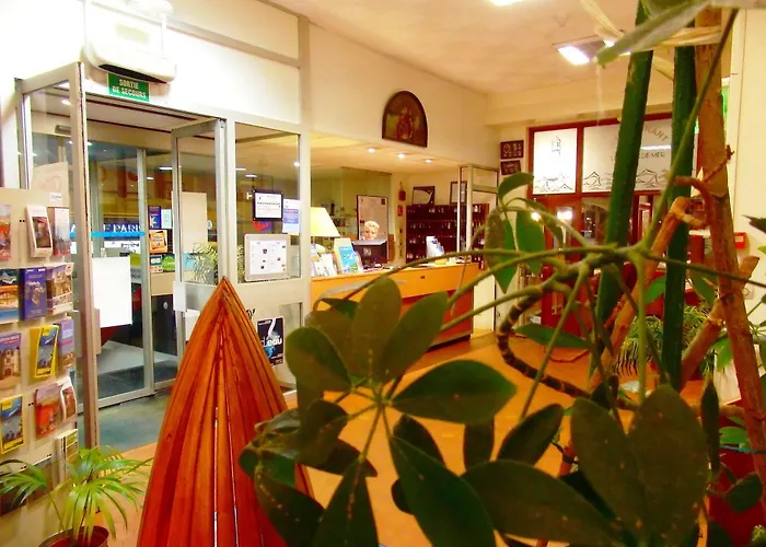 Hotel Les Gens De By Popinns 2*