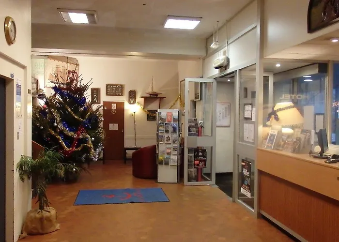 Les Gens De By Popinns