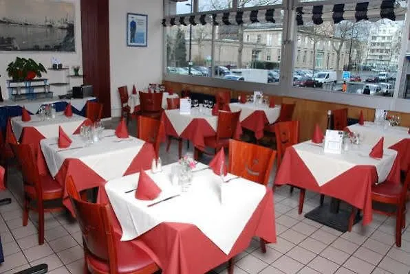 Hotel Les Gens De By Popinns 2*